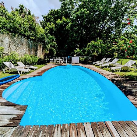 Grand Studio Plein De Charme Sainte-Anne  Εξωτερικό φωτογραφία